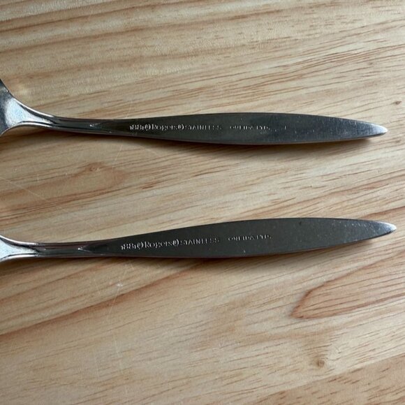 2 Fantasy Oval Soup Spoons Oneida 1881 Rogers Stainless Atomic MCM 6-3/4" - Picture 5 of 8